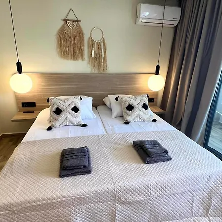 Roula Kotsonis Superior A شقة *