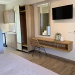 Roula Kotsonis Superior A Apartment *