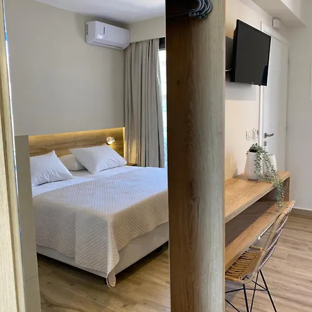 Roula Kotsonis Superior A Apartament