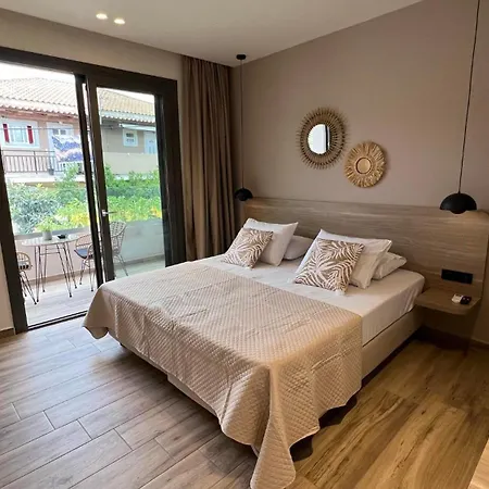 Roula Kotsonis Superior A アパート