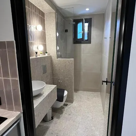 Roula Kotsonis Superior A アルガッシ