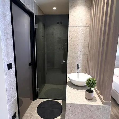 Roula Kotsonis Superior A * Αργάσι